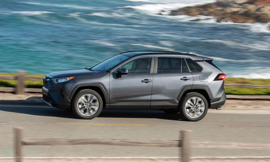  Toyota RAV4 Limited 2018 года  (NA) (фото 26 из 44)